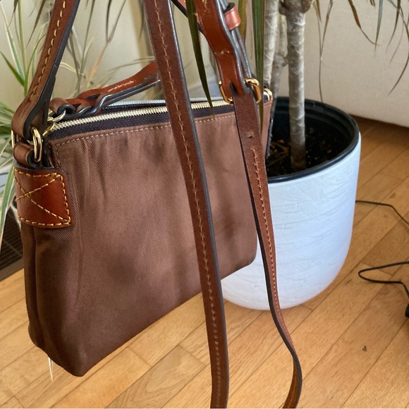 Dooney & Bourke brown nylon crossbody bag - Picture 4 of 4